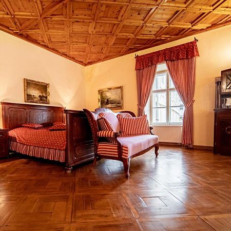 Penzion Cosmopolitan Ii. Banska Stiavnica Quarto foto