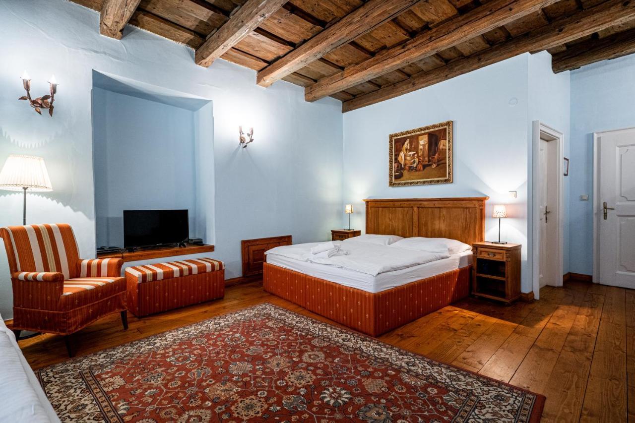 Penzion Cosmopolitan Ii. Banska Stiavnica Exterior foto