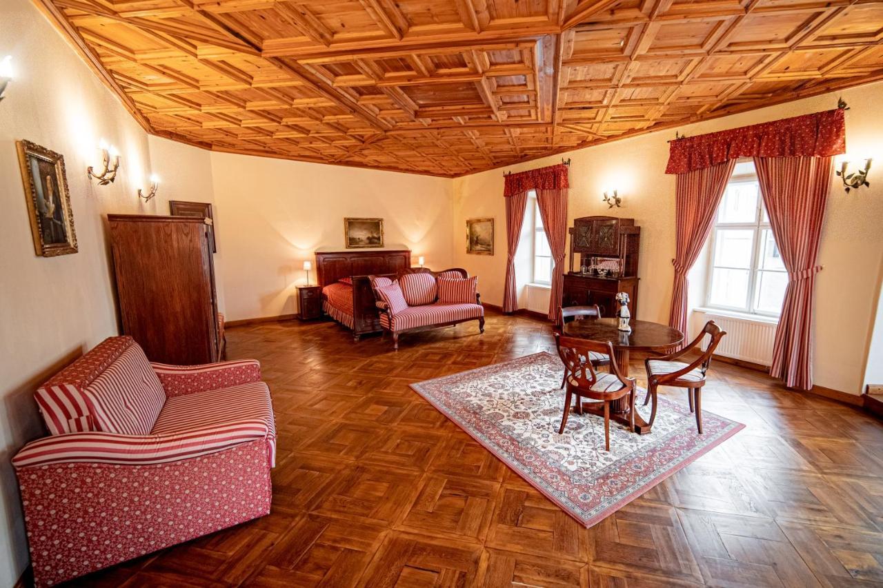Penzion Cosmopolitan Ii. Banska Stiavnica Quarto foto