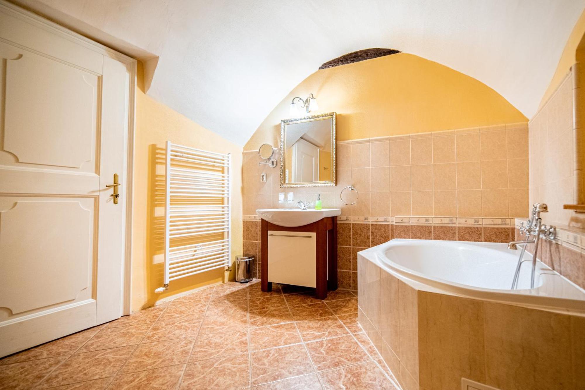 Penzion Cosmopolitan Ii. Banska Stiavnica Quarto foto