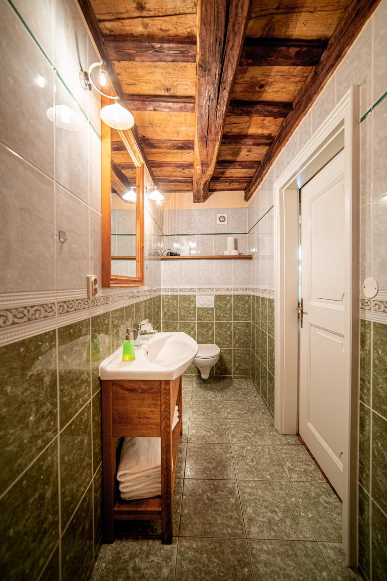Penzion Cosmopolitan Ii. Banska Stiavnica Quarto foto
