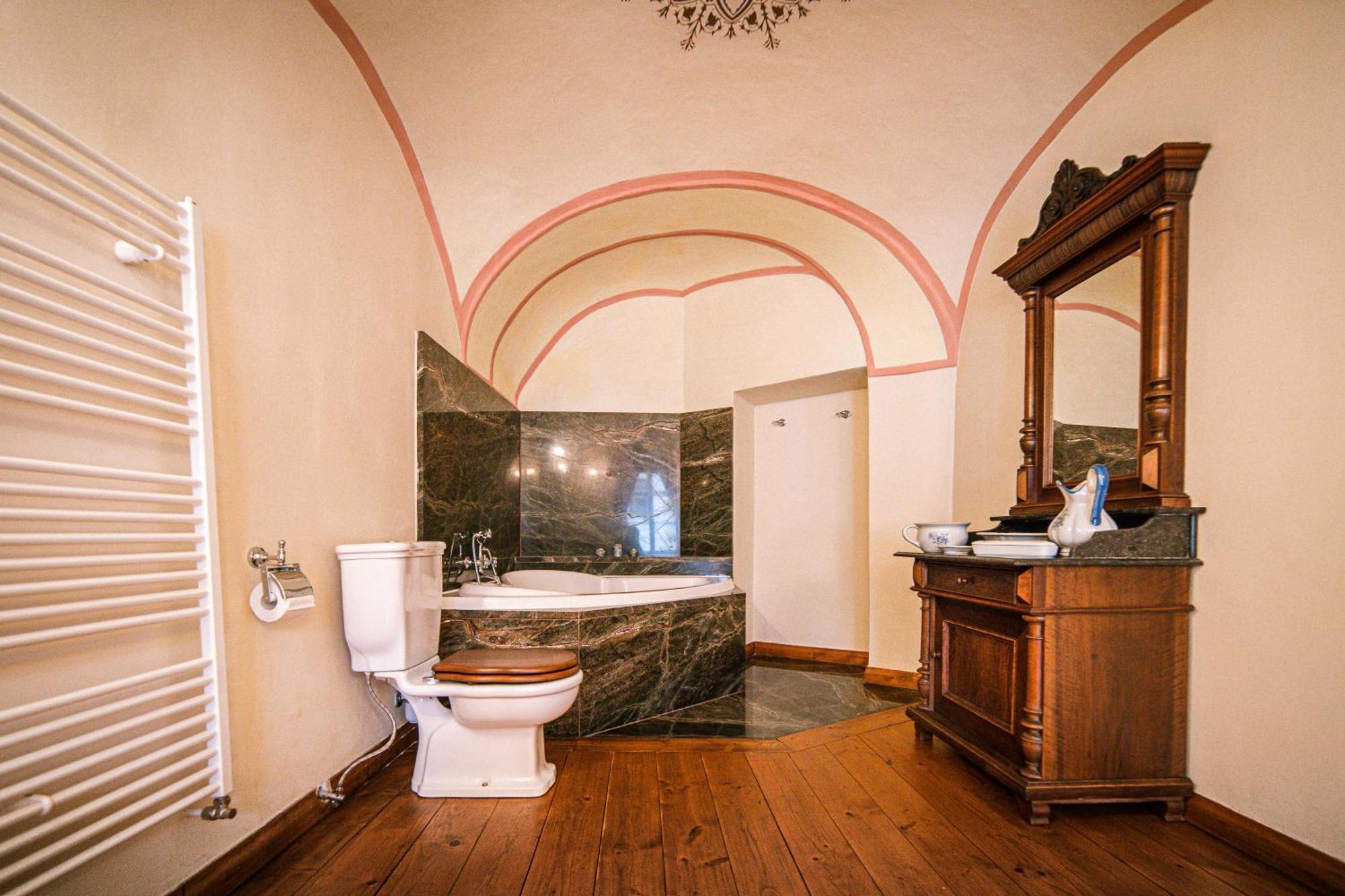 Penzion Cosmopolitan Ii. Banska Stiavnica Quarto foto