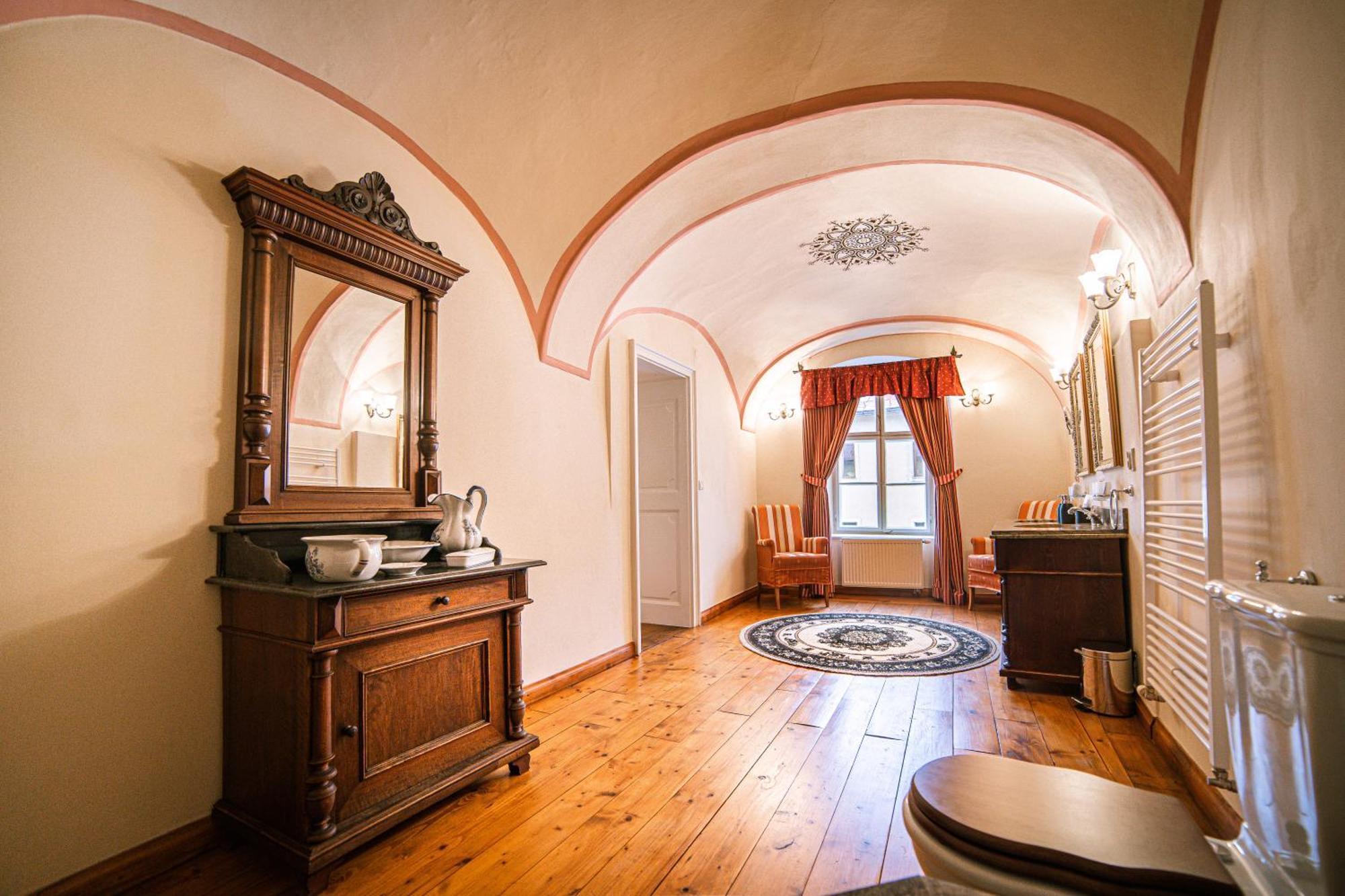 Penzion Cosmopolitan Ii. Banska Stiavnica Quarto foto
